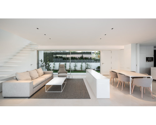 Black Foster Trimless 5